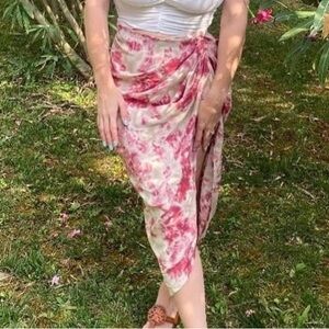 PrettyLittleThing Pink and Cream Tie-Dye Skirt